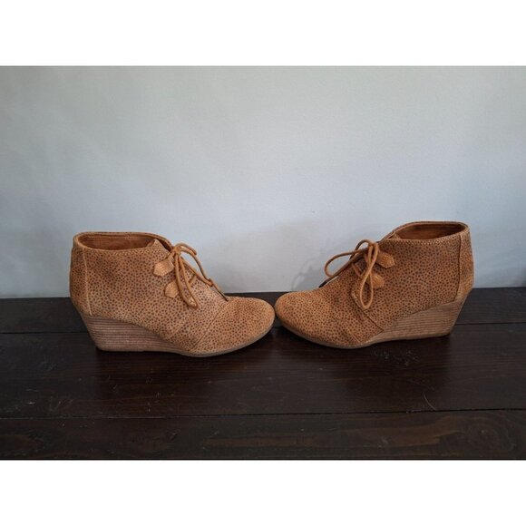 Toms Women’s Suede Kala Leopard Print Bootie/Pre-owned, Sz. 8 EUC - Picture 4 of 9